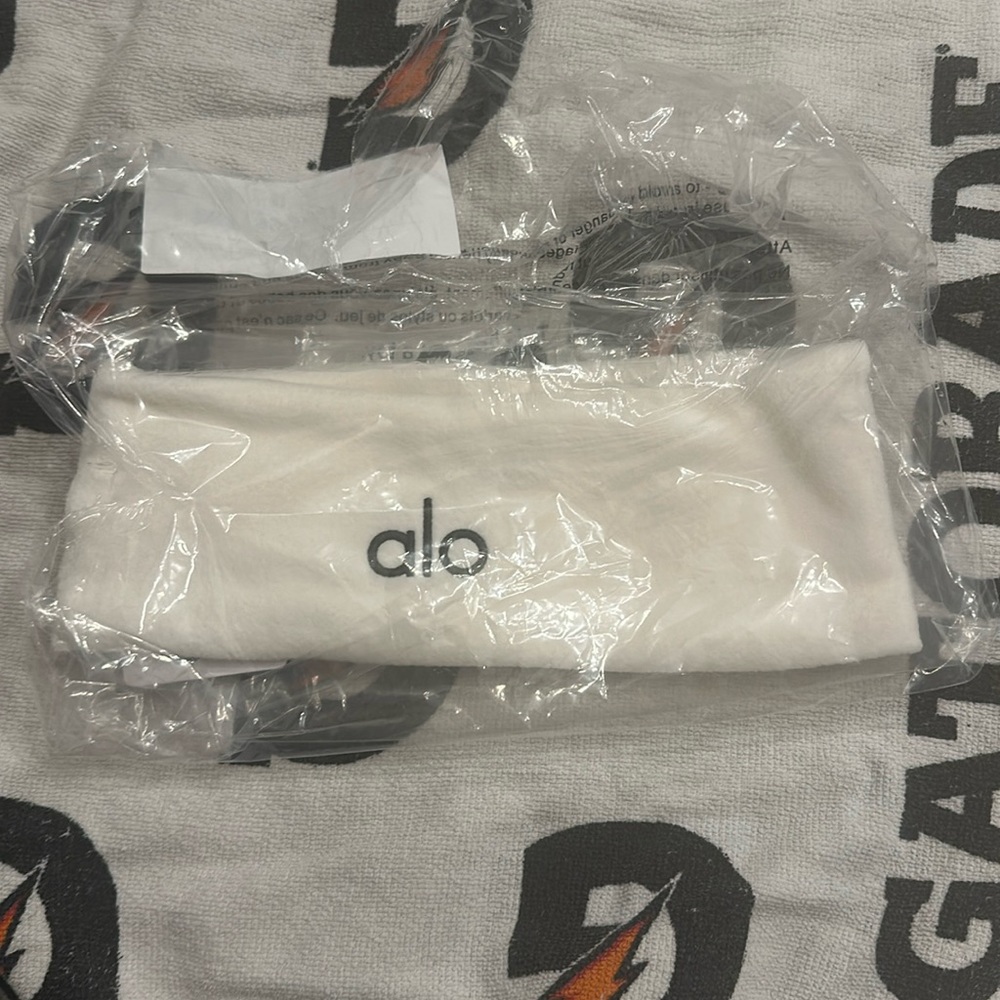 White ivory ALO fleece performance ear warmer new with tags